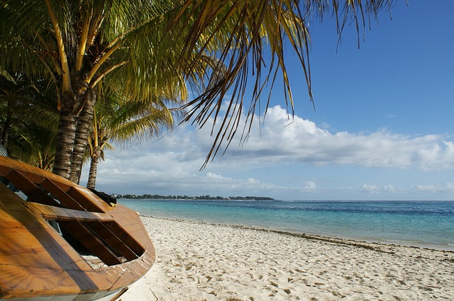 Mauritius Boot am Strand am Meer