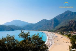 Strand bei Ölüdeniz in der Türkei 