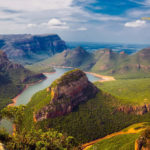 Fluß, Meer und Berge in Südafrika