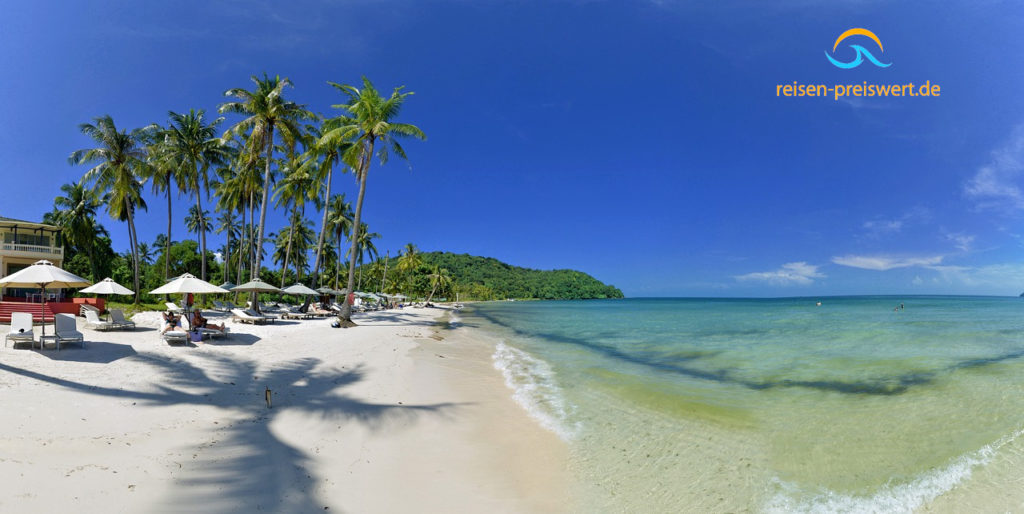 Die Insel Phu Quoc  liegt im Golf von Thailand und gehört zu Vietnam.Palmen am langen Sandstrand